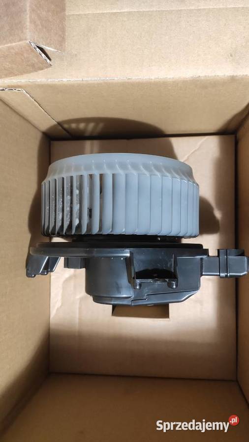 Wentylator wnętrza ford DG9H19846AA osobowe Części wielkopolskie Piła