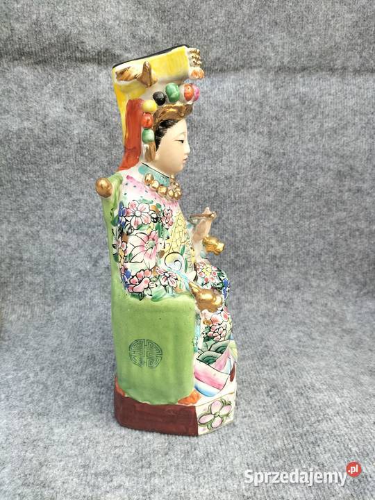 Duże chińskie figurki z porcelany sprzedam