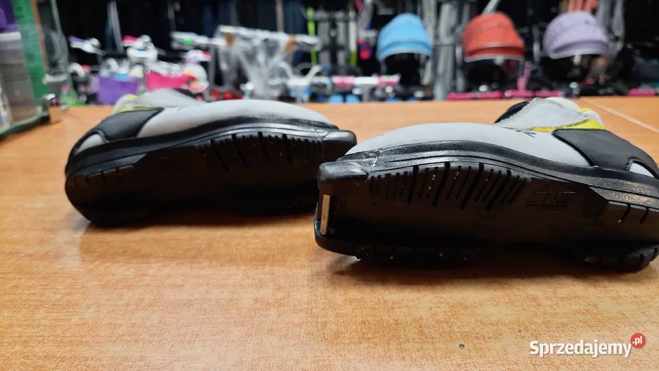 Buty do nart biegowych FISCHER rozmiar 26 Narty Sporty zimowe Dębica sprzedam