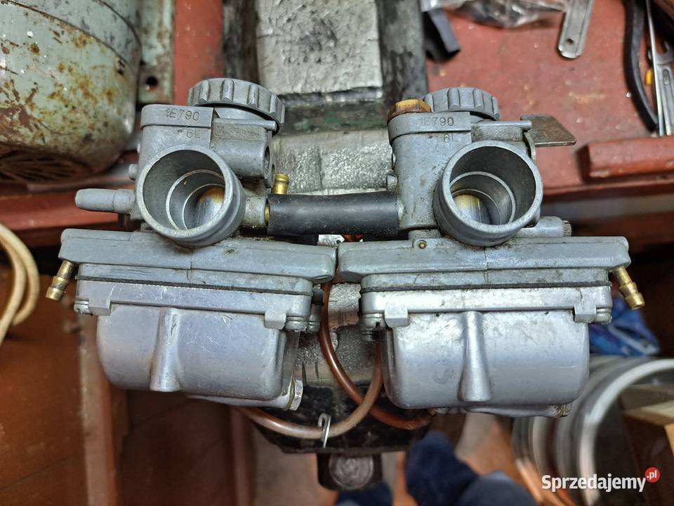 Yamaha rd 125 77r gażniki