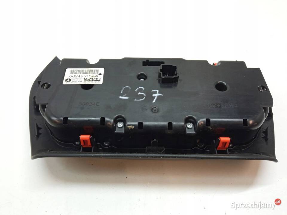 PANEL NAWIEWU 68249515AA Jeep Cherokee V 2014 osobowe