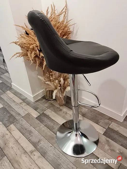 Dwie sztuki hokery skorzane Krasne-Lasocice