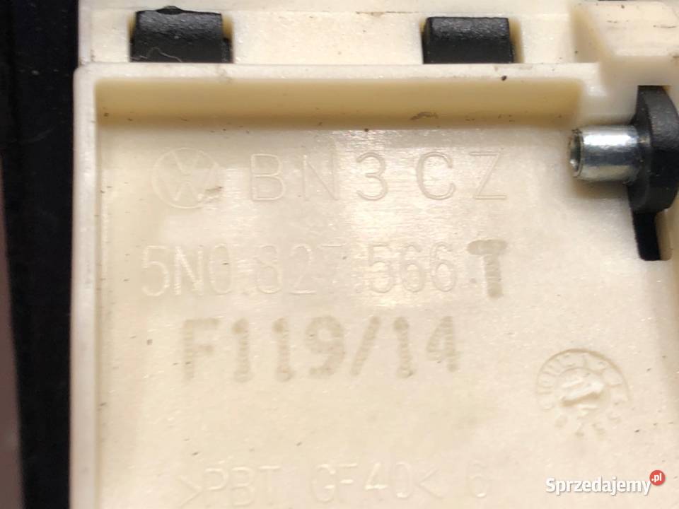 KLAMKA KLAPY TYŁ AUDI A6 C7 5N0827566T Kombi podkarpackie