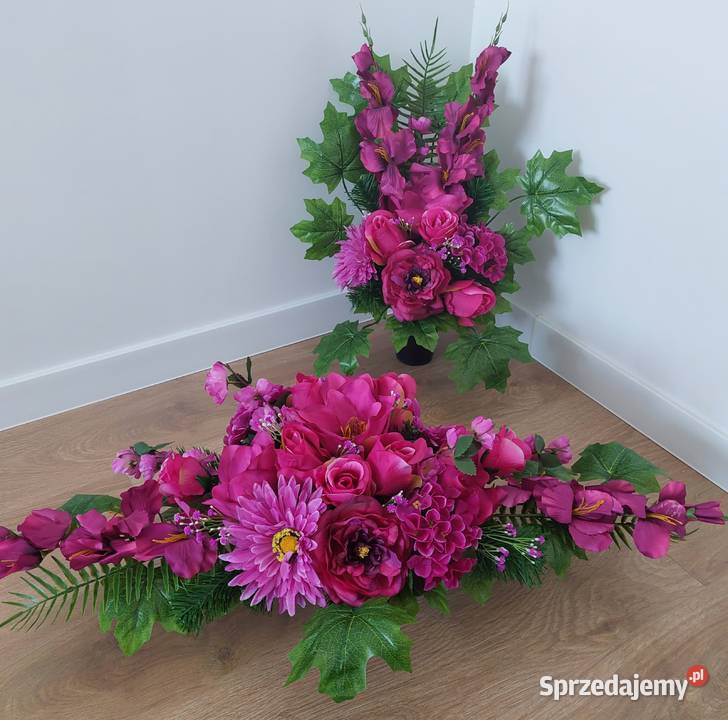 Kompozycja wiązanka stroik grób cmentarz