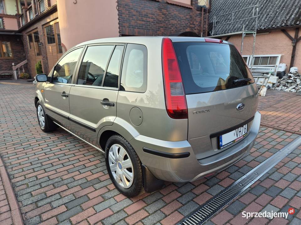 Ford Fusion 16 stan wyjątkowy mały przebieg nowe centralny zamek Fusion Śliwice sprzedam