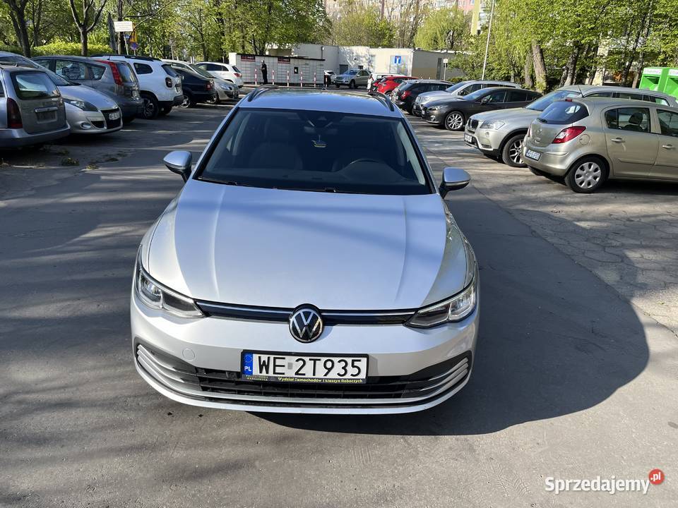 Pewny VW Golf VIII Kombi Bogata wersja Masaże centralny zamek
