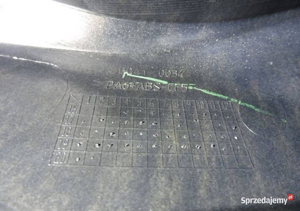 Kawasaki Z 650 Ogon tył prawa tylna osłona 1719r Poznań
