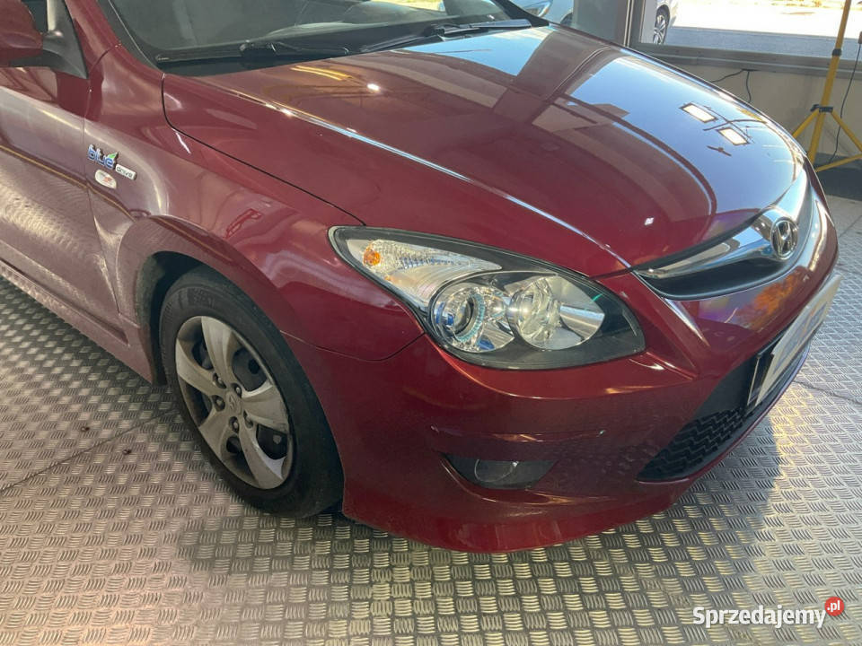 Hyundai i30 Niezawodna i mocna bordowy Wejherowo