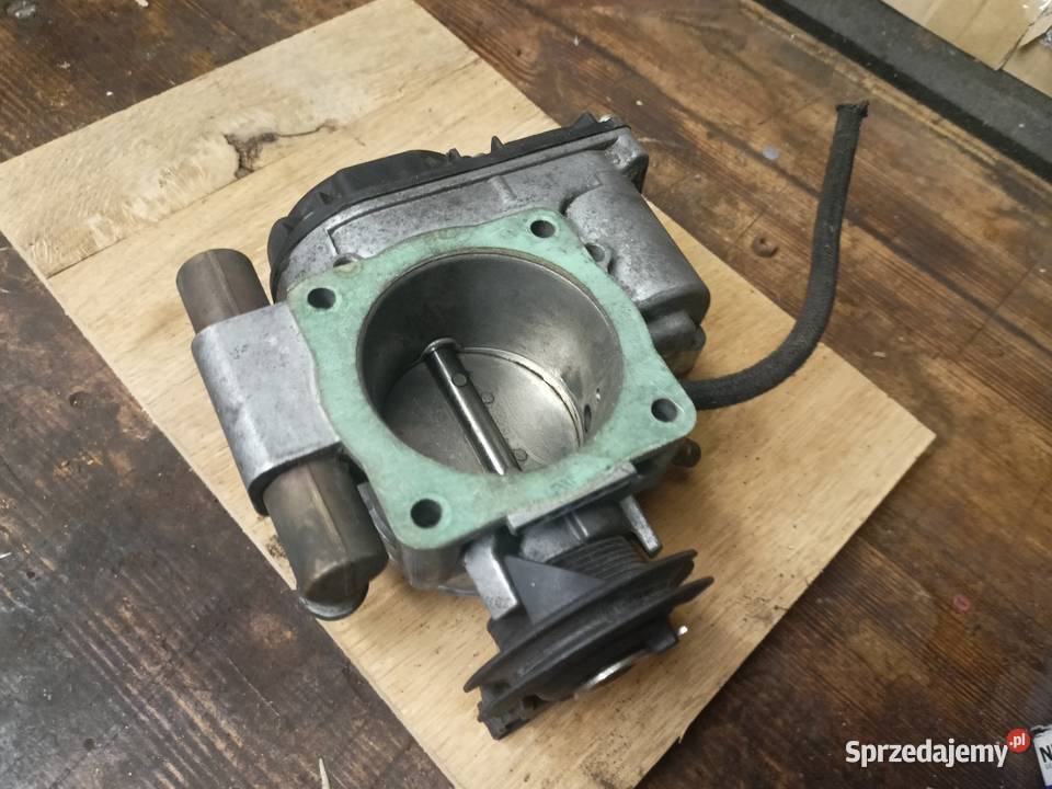 Przepustnica audi A4 b5 volkswagen passat B5 osobowe Gaźniki opolskie Olesno