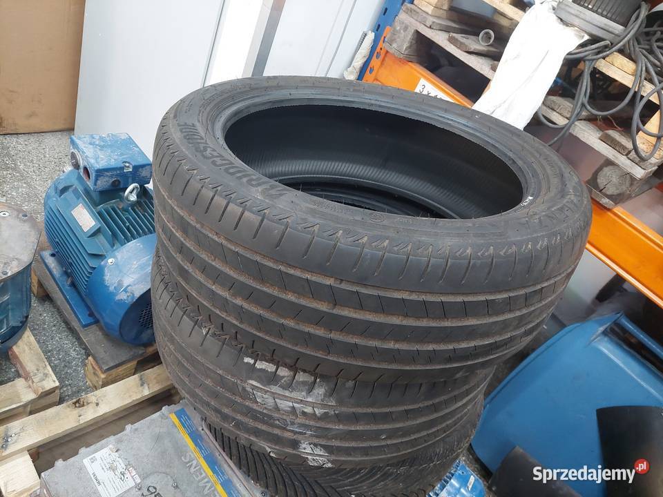 24545 R20 LETNIE 2024 6 MM BIEŻNIKA SUPER STAN Samochodowe