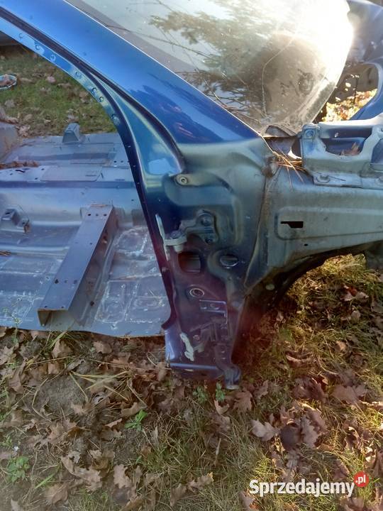 Słupek prawy Volvo c30 2008r Zduńska Wola