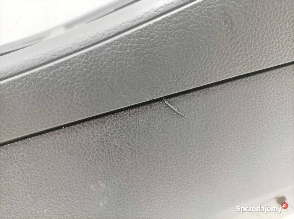 TUNEL ŚRODKOWY PODŁOKIETNIK GTI CZERWONA NIĆ VW