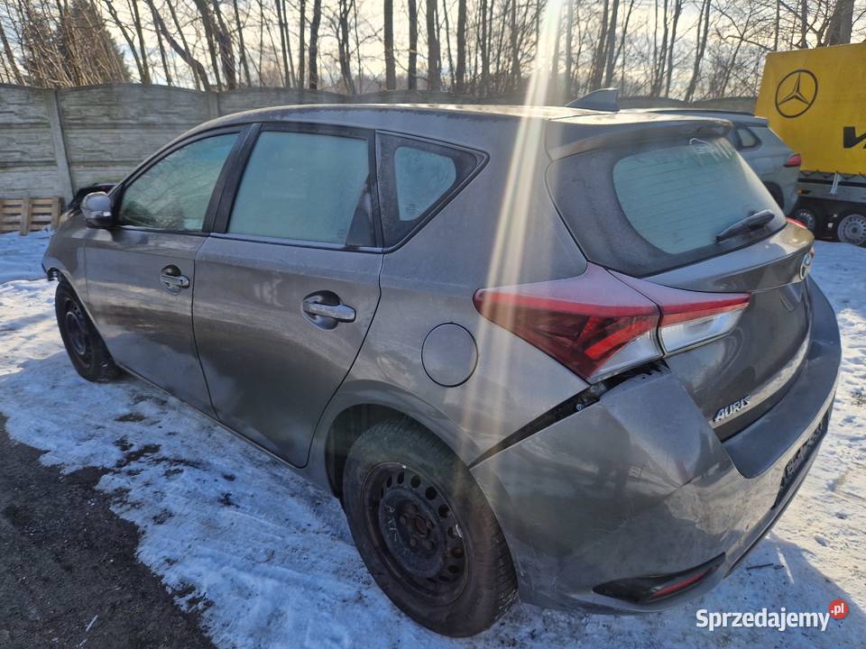 TOYOTA AURIS II HB 12 2018R Tarnów
