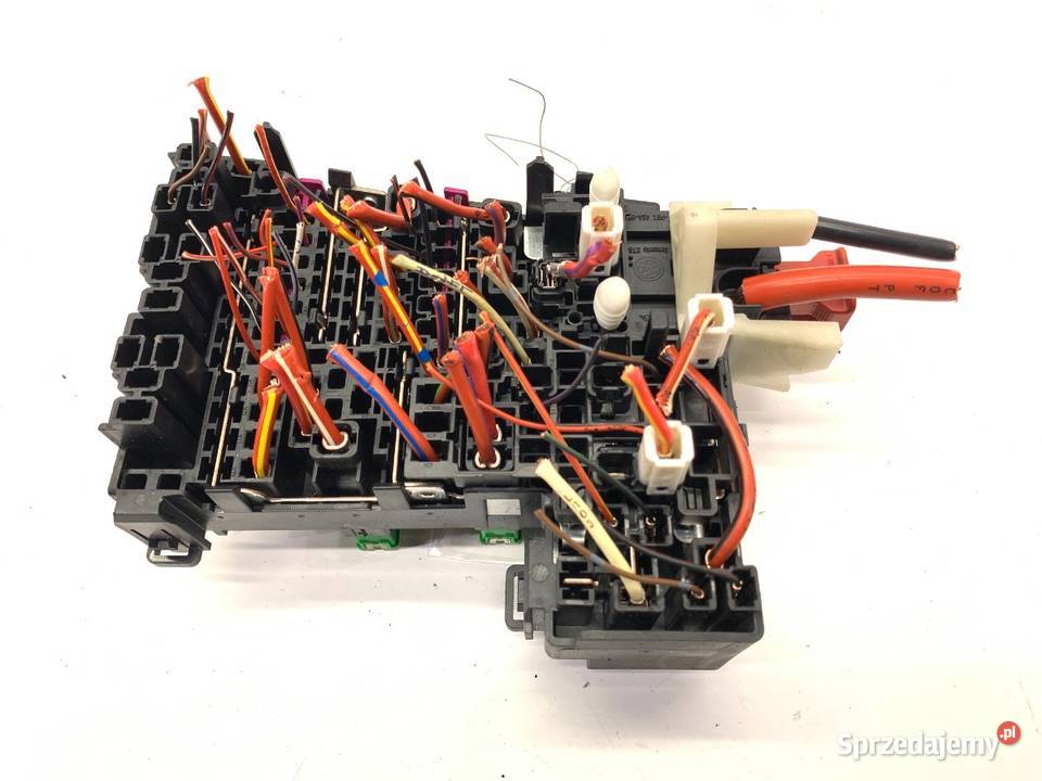 SKRZYNKA BEZPIECZNIKÓW VW PASSAT B8 5Q0937615C sprzedam