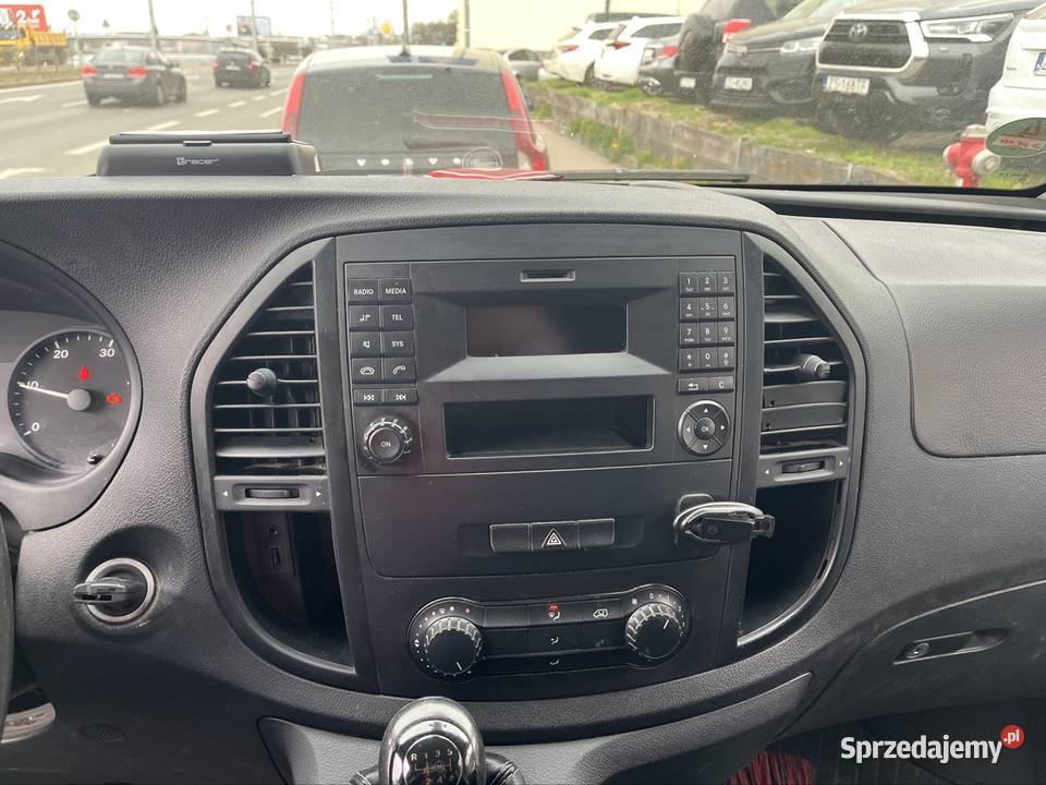 Sprzedam Mercedes vito 447 światła przeciwmgielne