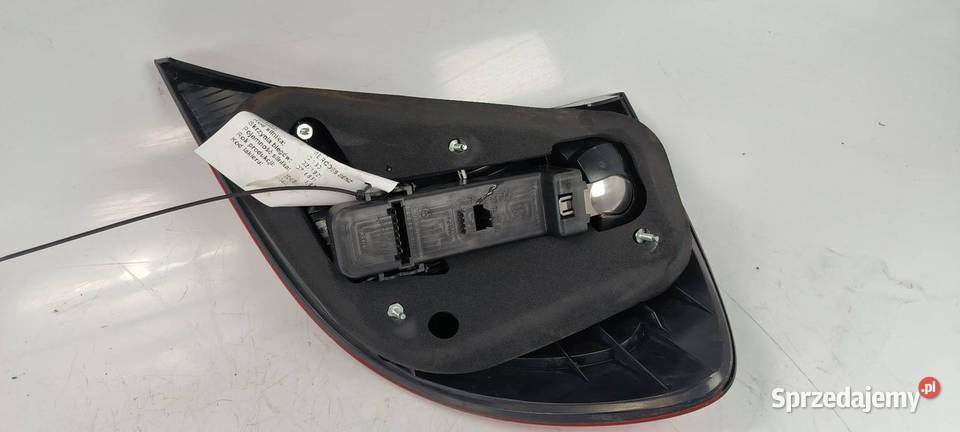 LAMPA LEWA TYŁ MERCDESBENZ C 160 Lipno