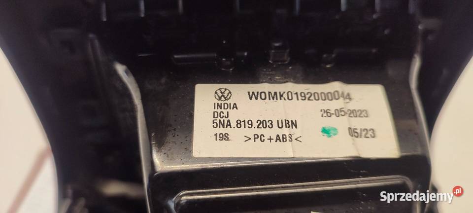 VW TIGUAN KRATKA TUNELU 5NA864298L 5NA819203 KTL Wyposażenie wnętrza