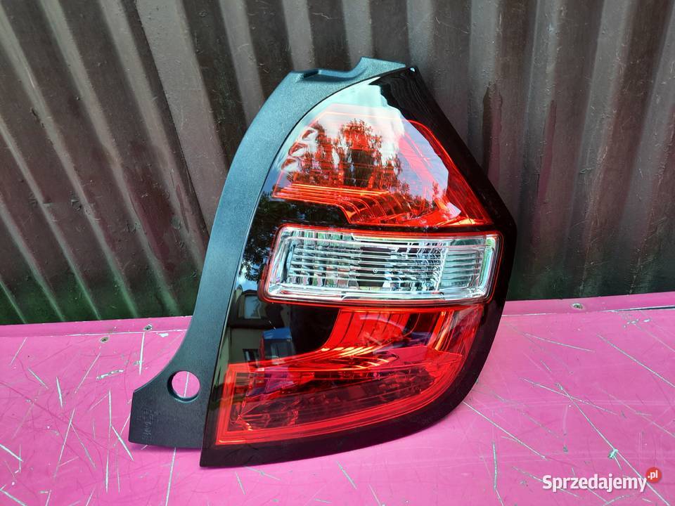 Renault Twingo 14r lampa tylna prawa nowa osobowe