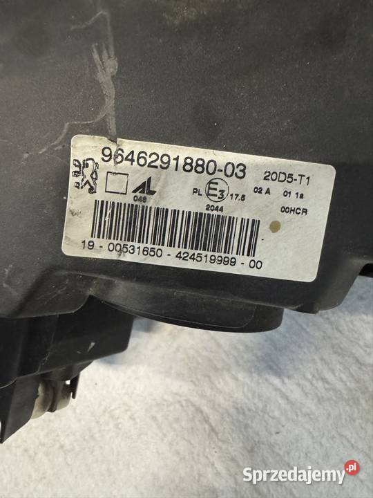 Lampa lewy przód P307 01 Jasienica
