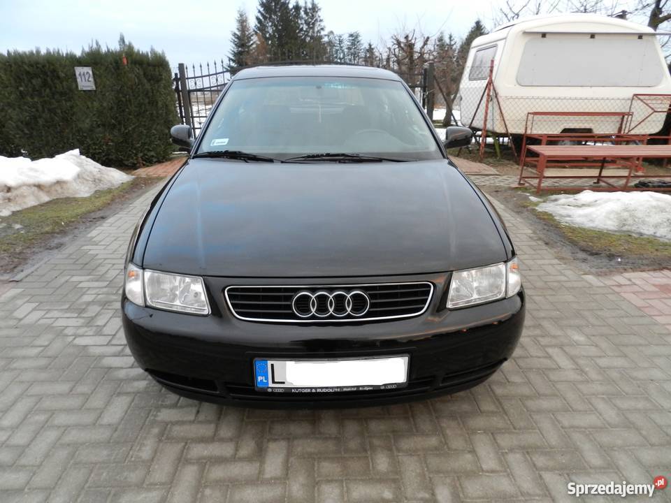 Czarne Audi A3 16 Gaz sekwencja 1998 Stan Świdnik