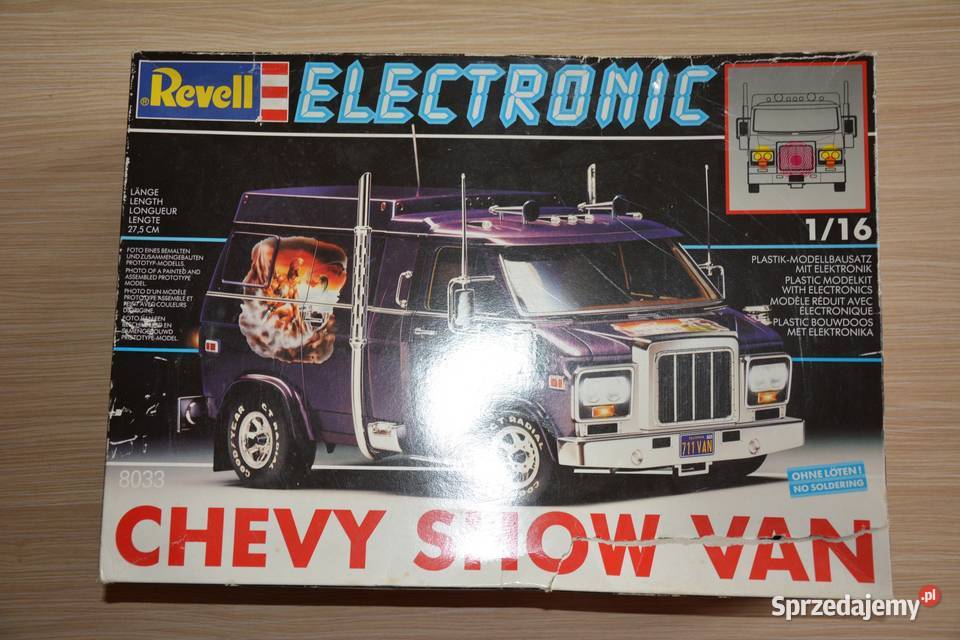 Model Revell 8033 Electronic Chevy Show Van Kraków