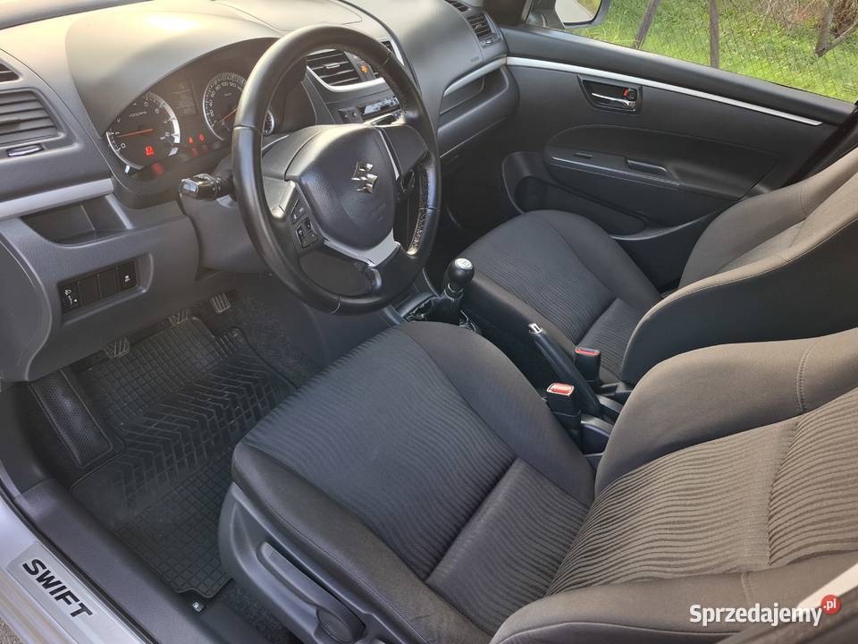 Suzuki Swift Suzuki Swift V 5D 12 Klima 2kpl 190000km Swift Sosnowiec
