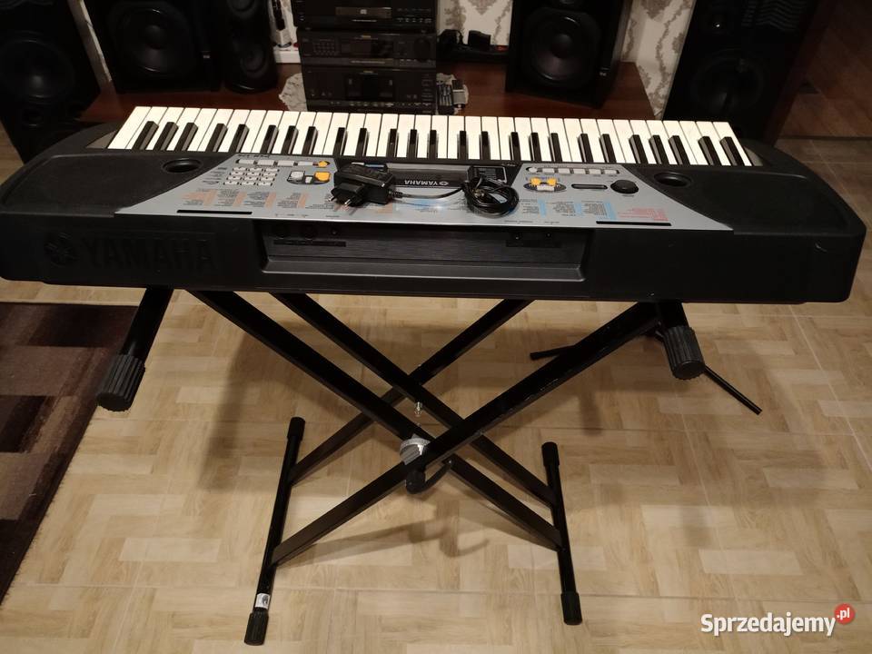 Keyboard YAMAHA w komplecie stojak statyw i Drawski Młyn sprzedam