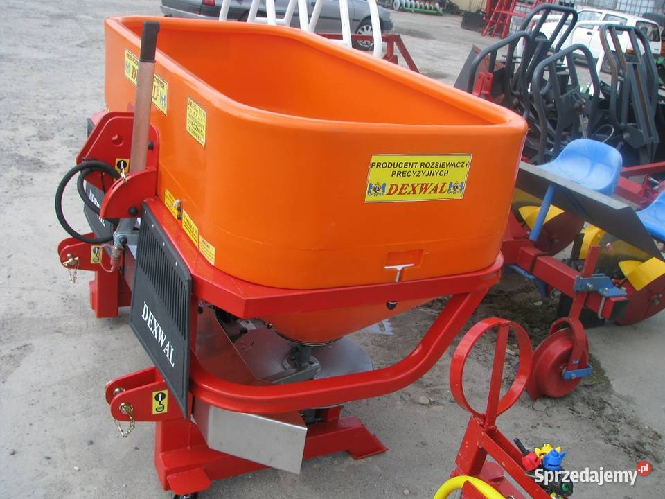 Rozsiewacz 2tarczowy TORNADO DUO 600LIFT DEXWAL Rozsiewacze nawozów Opoczno