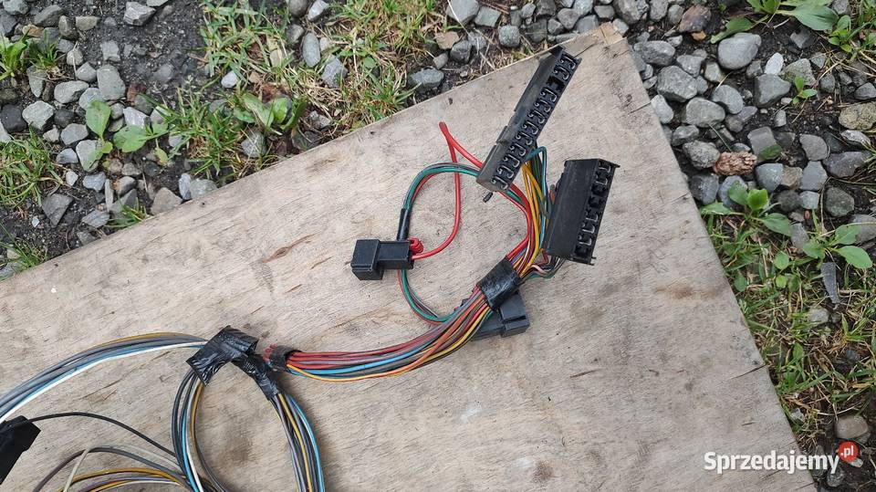 Lancia delta 18 I wiązka komory silnika i inne osobowe Brzeszcze sprzedam