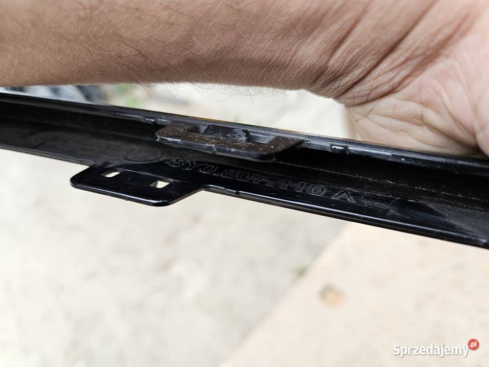 AUDI A3 8Y0 LISTWA ZDERZAKA PRZÓD 8Y0807110A