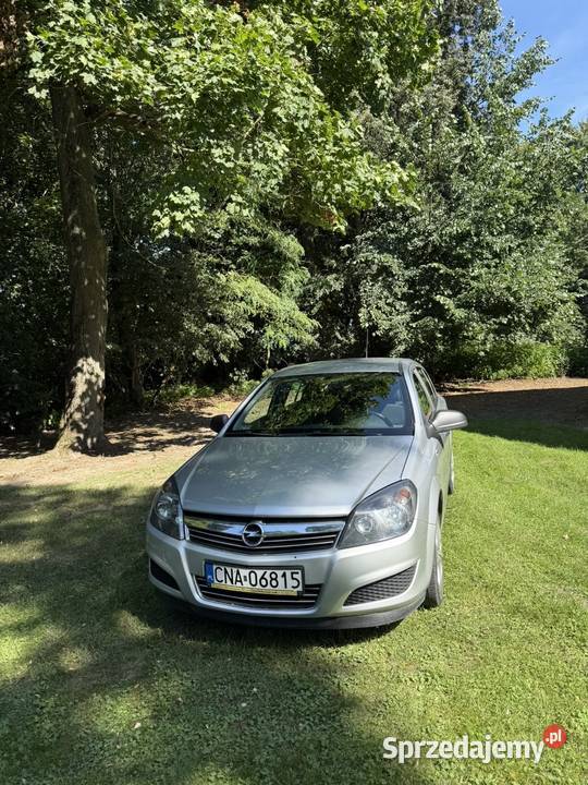 Astra h 16 2011 115 Astra Mrocza