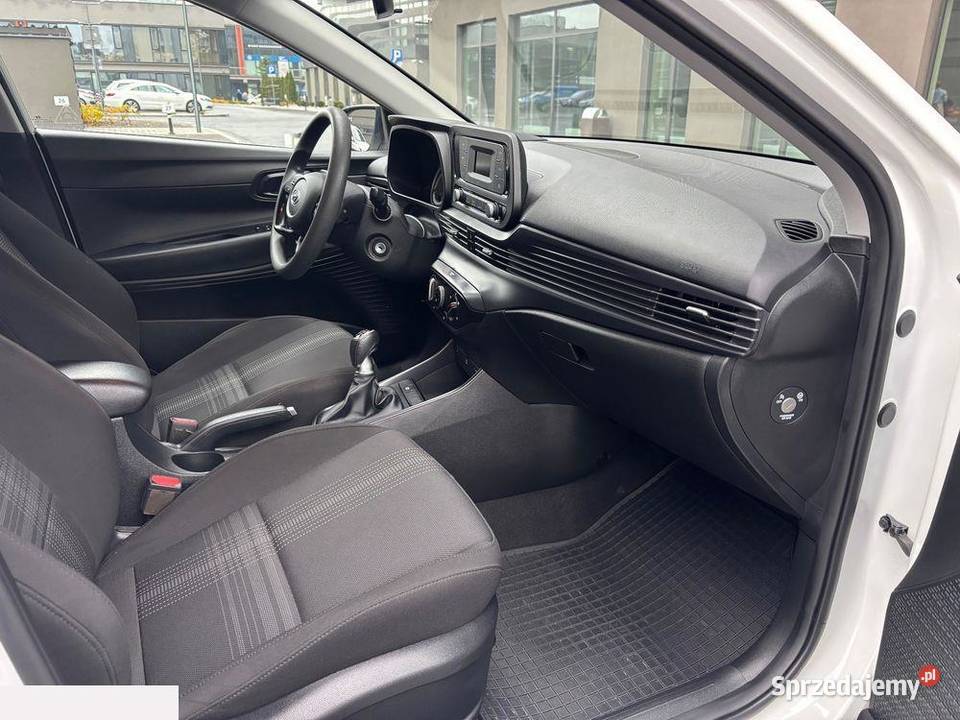 Hyundai i20 10 TGDI Classic 100 2021r Kielce