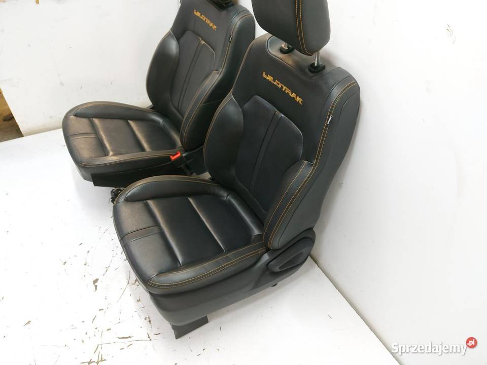 Ford Ranger VI 6 2024r fotele kanapa skórzane