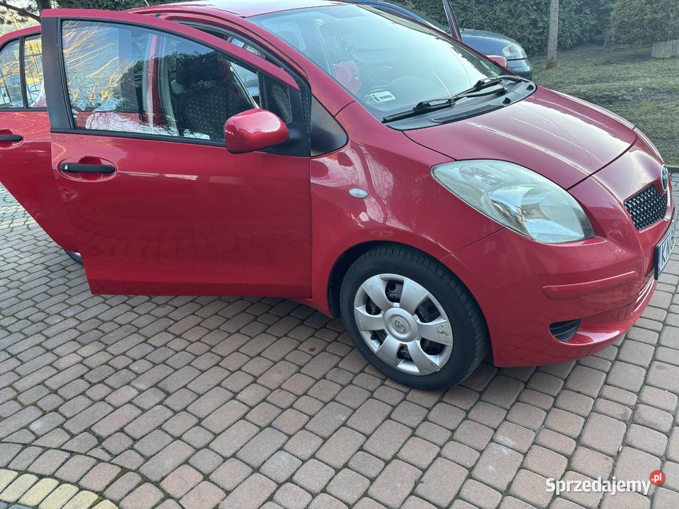 Toyota Yaris 13 benzyna stan podkarpackie Krosno