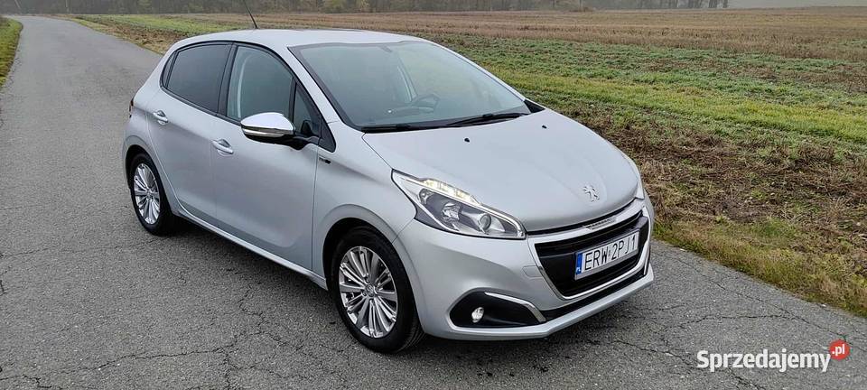 Peugeot 208 12 benzyna Podkonice Miejskie sprzedam