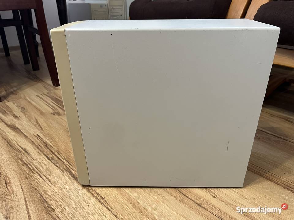 Zabytkowy komputer PC AT Pentium MMX 200MHz Brzana