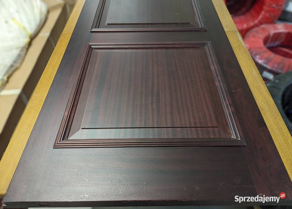 Drzwi używane lite drewno kolor mahoń z ramą Wiślinka