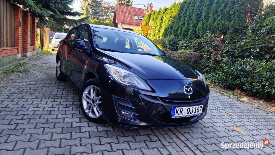 Mazda 3 EXCLUSIVE 2.0 benz. Navi, xenony, 2x klima, 2 kpl alu.