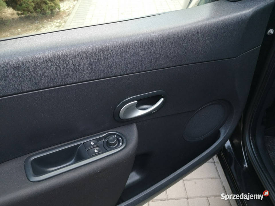 Renault Clio 12 Benzyna 75 Klimatyzacja Strzegom