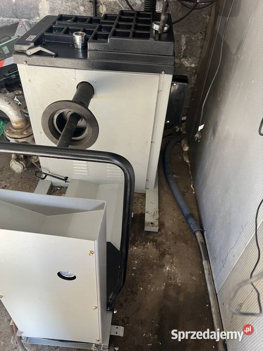 Wyważarka z podnośnikiem pneumatycznym