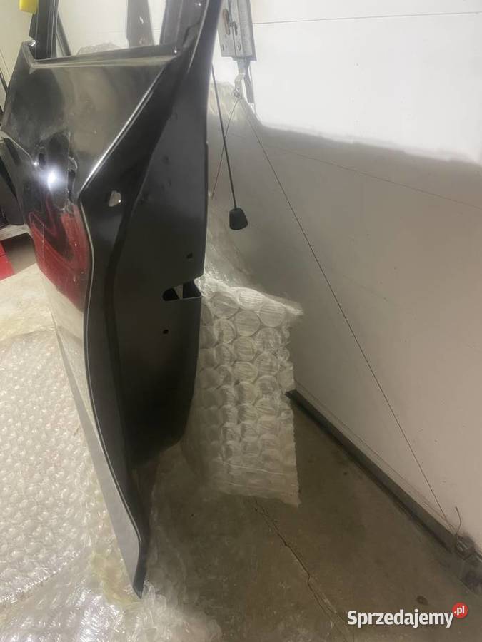 Drzwi BMW x3 F25 OEM grunt nowe osobowe Pszczyna