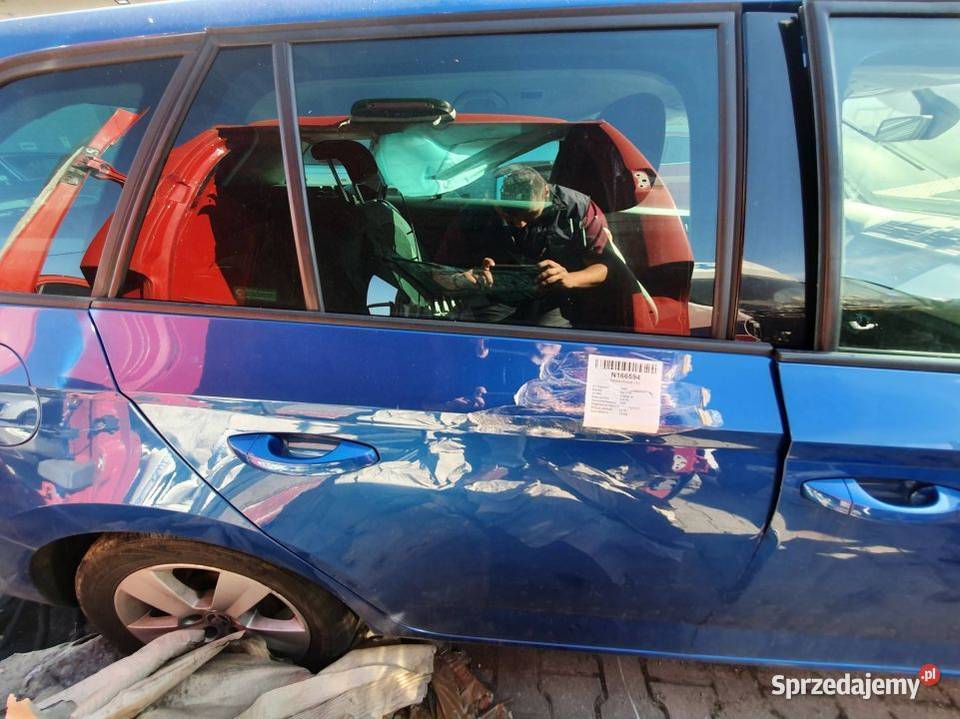 DRZWI PRAWE TYŁ SKODA FABIA III LF5W KOMBI Lipno