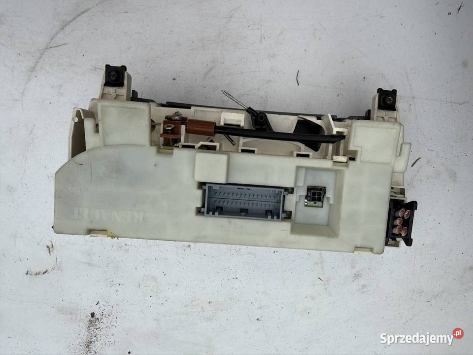 Włącznik przełącznik panel sterowania Renault Ostrów Wielkopolski
