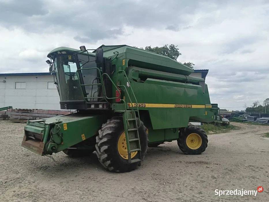 Kombajn John Deere 2258 heder 488m 1997r niski Łowicz