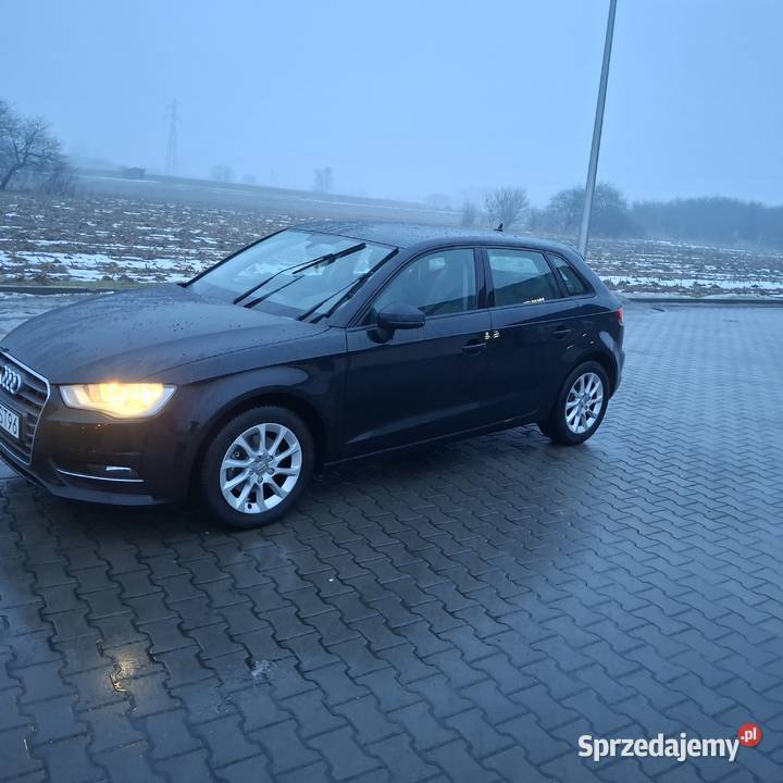 Sprzedam audi a3 8v 2015r
