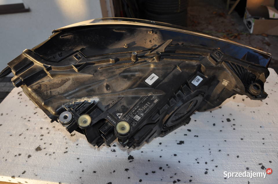 Audi Q3 II 20182025 lampa lewa Full LED osobowe Sierakowice sprzedam