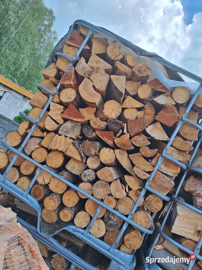 Suche drewno opałowe