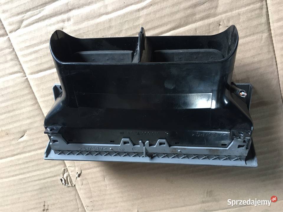 Kratka nawiewu mercedes w210 Lift 2108301554 Chojnice