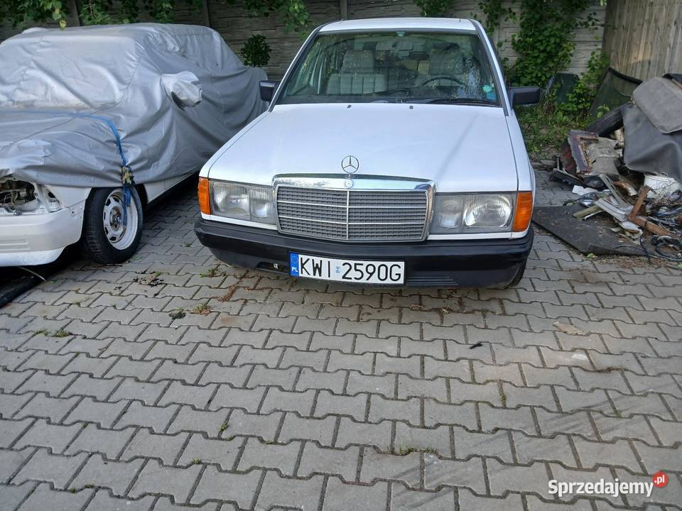 Mercedes 190e 20 benzyna w201 z klimatyzacja z Rok produkcji 1985 Wieliczka sprzedam
