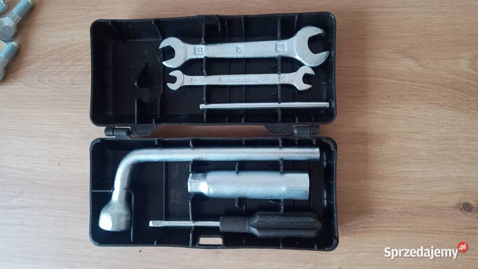 Zestaw kluczy fiat 126p Maluch Jarosław